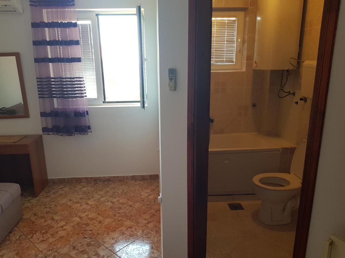 Apartments Drobni Pijesak Petrovac Oda fotoğraf