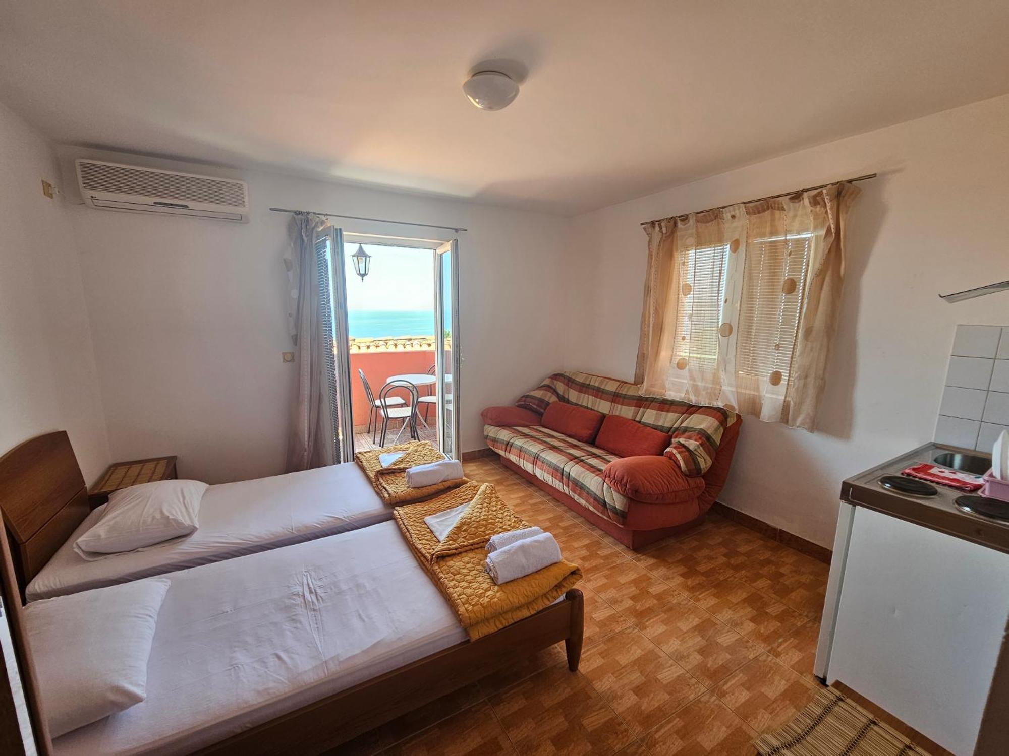 Apartments Drobni Pijesak Petrovac Oda fotoğraf