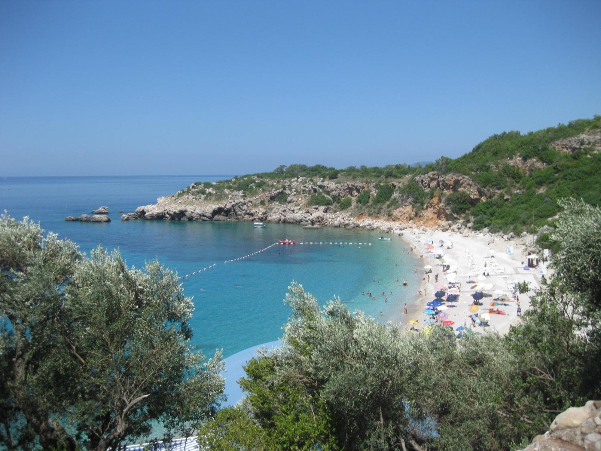 Apartments Drobni Pijesak Petrovac Dış mekan fotoğraf