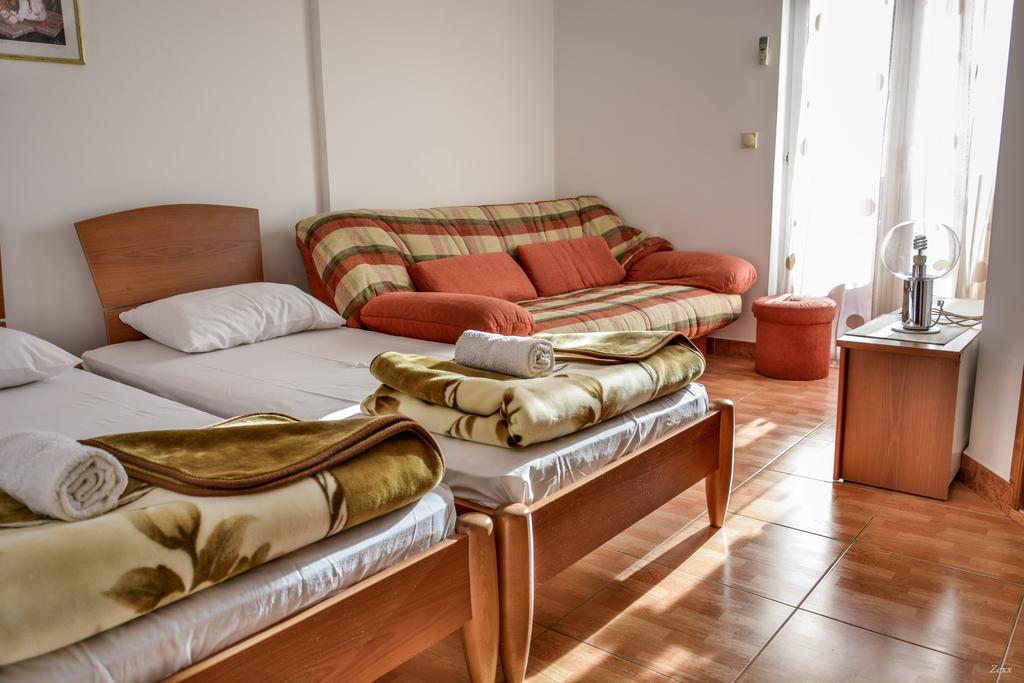 Apartments Drobni Pijesak Petrovac Dış mekan fotoğraf