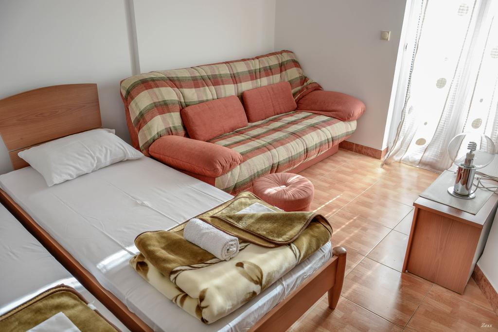 Apartments Drobni Pijesak Petrovac Dış mekan fotoğraf