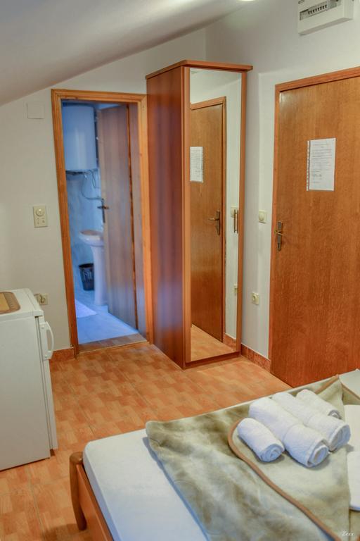 Apartments Drobni Pijesak Petrovac Dış mekan fotoğraf