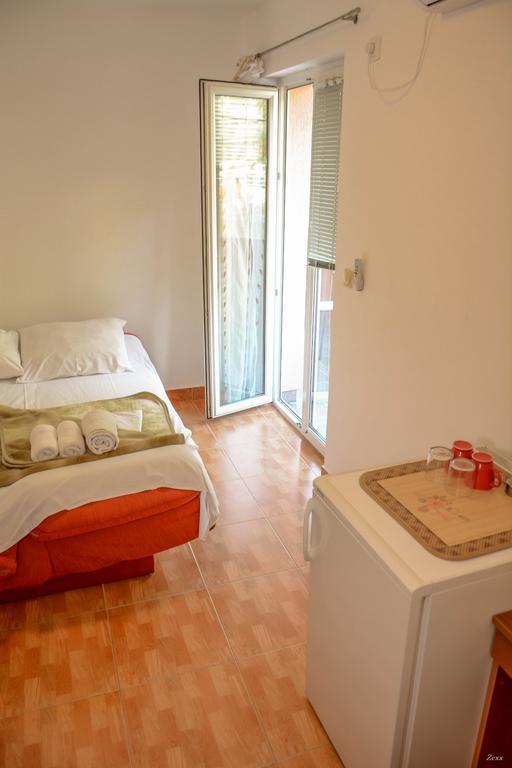 Apartments Drobni Pijesak Petrovac Dış mekan fotoğraf