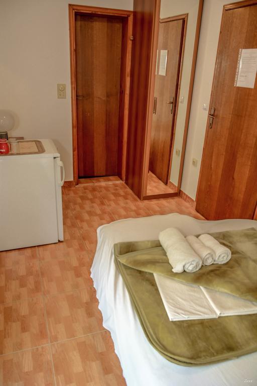 Apartments Drobni Pijesak Petrovac Dış mekan fotoğraf