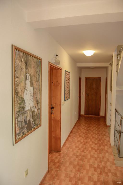 Apartments Drobni Pijesak Petrovac Dış mekan fotoğraf