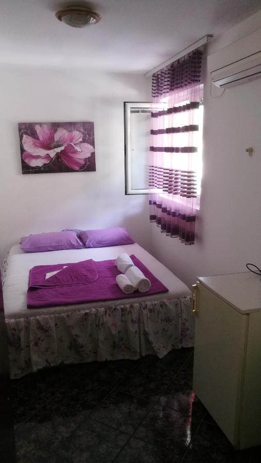 Apartments Drobni Pijesak Petrovac Dış mekan fotoğraf